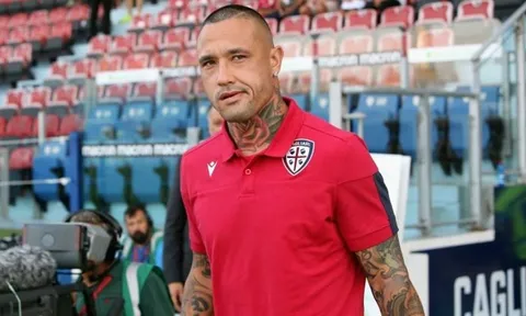 Sao Inter Milan chỉ trích ban lãnh đạo, bênh vực “người thừa” 80 triệu euro