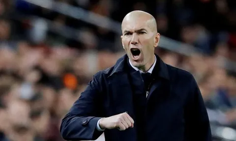 Sao Real bất ngờ bị cảnh sát "sờ gáy", Zidane ngao ngán tận cùng