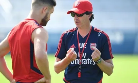 Sắp bị bán tháo, phụ thân "thảm hoạ" Arsenal phản kháng mạnh mẽ