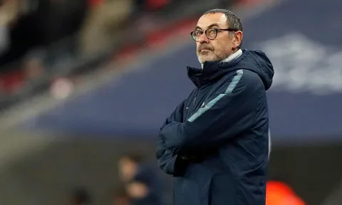 Sarri đang làm mọi cách để trừng phạt Chelsea?