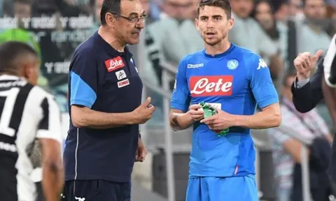 Sarri tái xuất, Chelsea đếm ngày chia tay "nhạc trưởng"?
