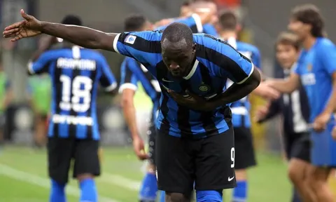'Sát phạt' Milan, Lukaku phá kỷ lục 71 năm trên sân San Siro