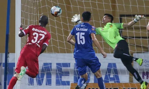 "Sát thủ" Bruno Cunha lĩnh xướng hàng tấn công Viettel