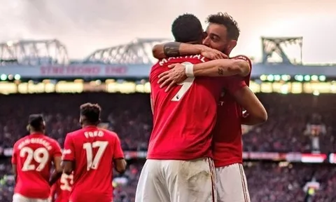 Sau 10 mùa giải, Man Utd mới làm được điều này trước Man City