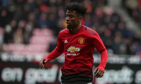 Sau 2 tân binh, Man Utd trao luôn số áo mới cho "măng non" 2000