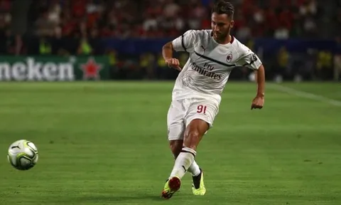 Sau 2 tháng thất nghiệp, cựu sao AC Milan có bến đỗ mới