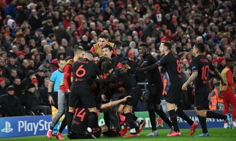 Sau đại thắng ở Anfield, đây là việc mà toàn đội Atletico làm