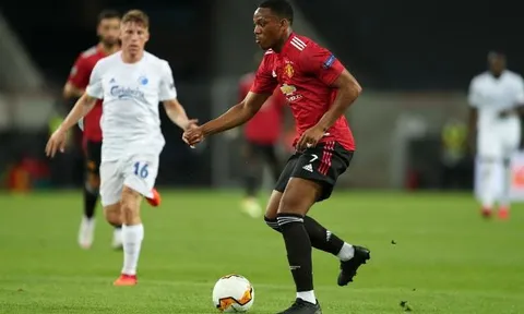 Scholes: "Cậu ấy là không thể đối phó được"