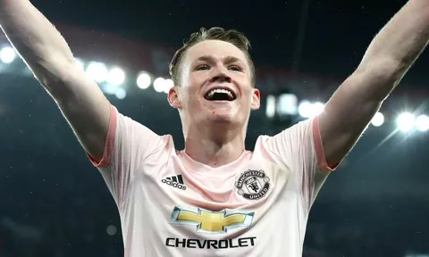 'Bất kể ai đến Man Utd, bạn phải luôn là 1 con Quỷ đỏ'