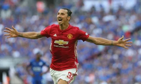 Scott McTominay: "Ở Man Utd, Zlatan rất tàn nhẫn..."
