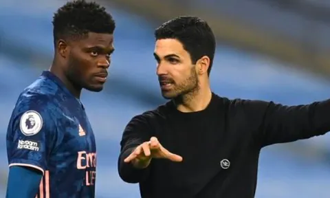 Mikel Arteta xác nhận Arsenal đã có "HĐ mới" ở giai đoạn 2