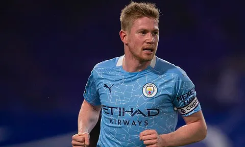 Vừa hạ Chelsea, De Bruyne liền mang tới cú sốc cho Man City