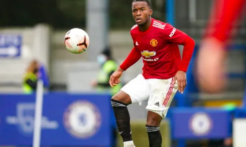 CHÍNH THỨC! Rất nhanh chóng, Man Utd chia tay cái tên đầu tiên