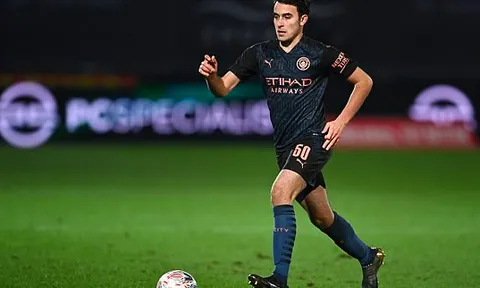 "Tân binh tiềm năng" sẵn sàng đá không lương vì Barcelona