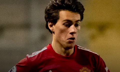 CHÍNH THỨC! Chưa kịp ra mắt, tân binh Man Utd liền rời OTF