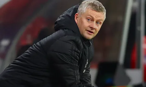 Chưa đá, Man Utd sớm "giương cờ trắng" trước AC Milan?