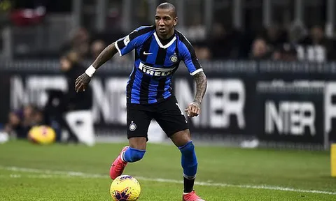 "Si mê" Ashley Young, Inter Milan tức tốc ngay gửi 1 đề nghị