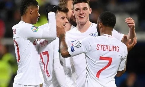 'Siêu đội hình' cho ĐT Anh ở EURO 2020: Shaw trở lại; Không có Sancho