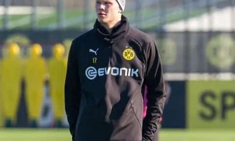 Siêu tiền đạo đem tin sét đánh cho Dortmund, hàng công sứt mẻ nghiêm trọng