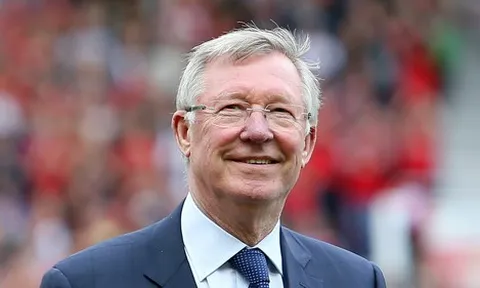 "Sir Alex đang băn khoăn tại sao Man Utd bỏ qua cầu thủ tài năng đó"