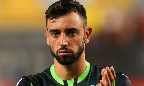 Sky Sports đưa tin không ngờ vụ Fernandes tới M.U, 'bom tấn' ngã ngũ