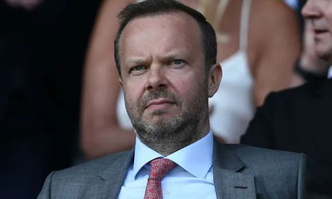 Ed Woodward gửi mail nội bộ, fan Quỷ đỏ sướng rơn người