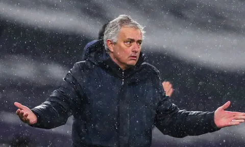 "Tottenham là đội tệ nhất Premier League vào lúc này"