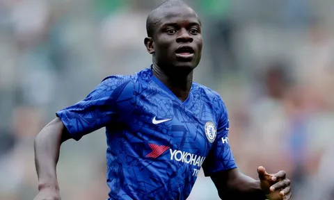 Vừa trở lại sau chấn thương, Kante tiếp tục khuynh đảo cùng Chelsea