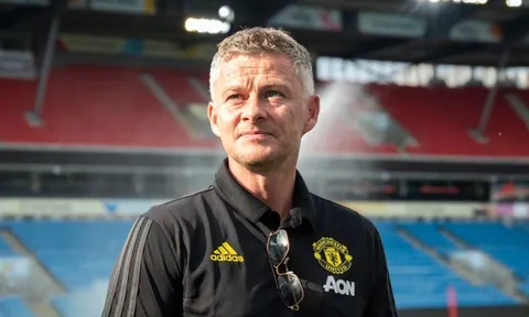 "Lukaku đã rời đi, giờ Man Utd cần bán nốt 2 cầu thủ đó"
