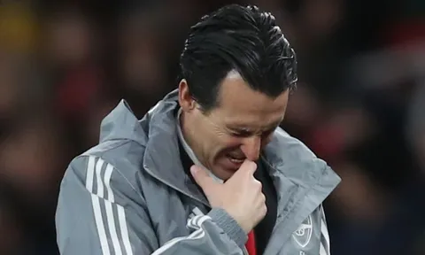 Chấn động Emirates! Emery cay cú vạch trần sao Arsenal thái độ lồi lõm