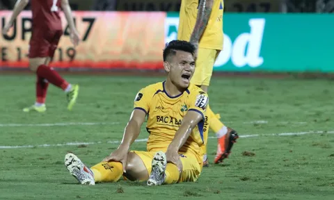 SLNA bị bật khỏi top 3 V-League: Vì đâu nên nỗi?