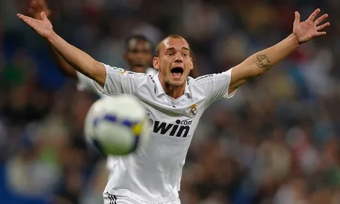 Sneijder: “Thái độ của tôi không xứng đáng với Real Madrid”