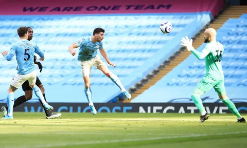 Sở hữu 2 quái vật khủng, Man City thật không thể ngăn cản