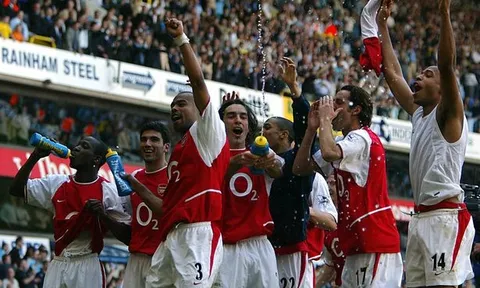 SỐC! Huyền thoại Pháo thủ thừa nhận Liverpool đặc biệt hơn cả 'Arsenal bất bại'