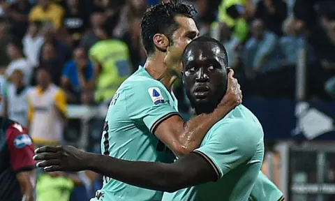 SỐC! Lukaku sớm hứng chịu "đặc sản" đáng kinh tởm ở Serie A