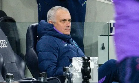 SỐC! Mourinho đã... chán ngấy Tottenham?