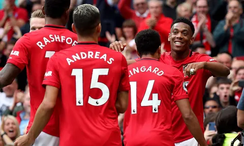 SỐC! Tới bến đỗ không ngờ, "phù thủy" sắp rời Man Utd?