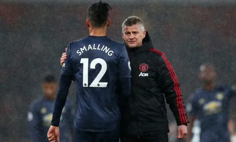 "Man Utd nên giữ cậu ấy lại, một người yêu việc chơi bóng cho CLB"