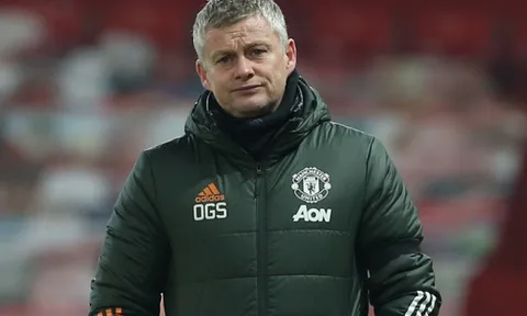 Tự biến mình thành khán giả, sao Man Utd làm đội nhà thua đau đớn