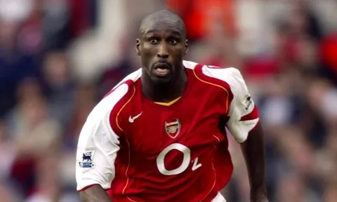 Sol Campbell chỉ ra "cái tên tuyệt vời" bên phía Arsenal