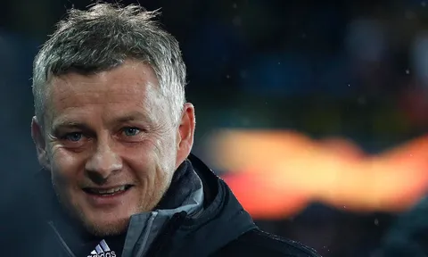 Solskjaer bắt đầu lo về "nguồn thu" của Man Utd