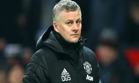 Solskjaer định đoạt xong tương lai của Phil Jones và Lingard