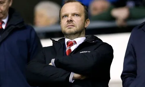 Solskjaer: "Bạn cần nói điều đó với Ed Woodward"