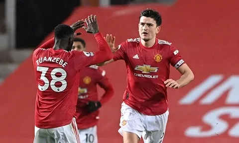 Solskjaer mắc sai lầm lớn, Maguire không phải là Cavani