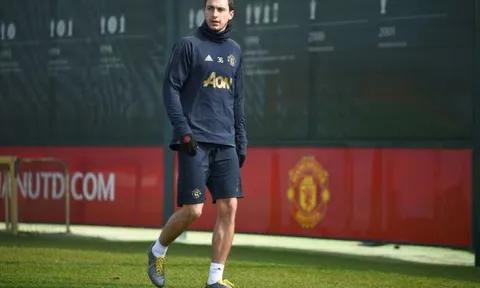 Solskjaer nói 1 lời, "nạn nhân" của Wan-Bissaka lập tức rời Man Utd