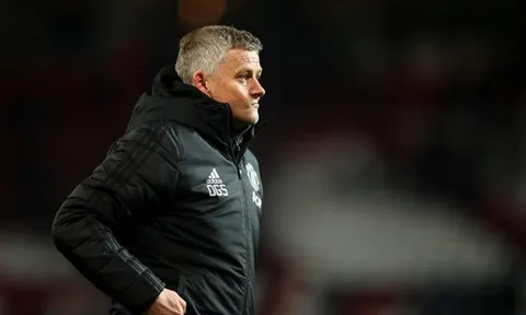 Trò cũ đột ngột qua đời, Solskjaer 'đau đớn' phá vỡ im lặng