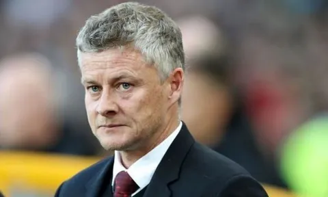 "Solskjaer phải tàn nhẫn và gọi cậu ta lên răn đe"