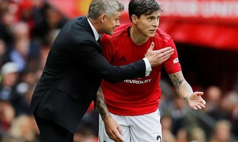Solskjaer phê duyệt, sao M.U lao ra sân tập luyện