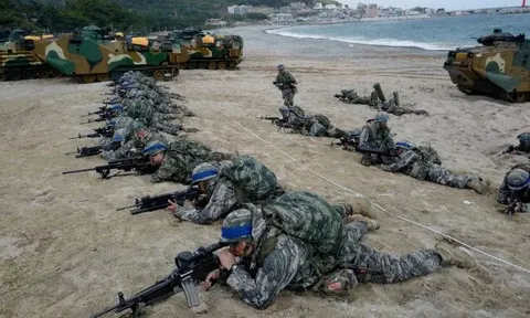 Son Heung-min và "địa ngục" quân sự tại Hàn Quốc
