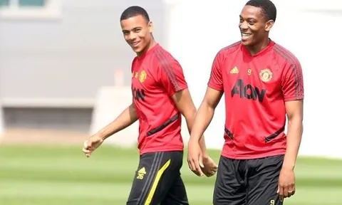 Song sát 'mới' tươi như hoa, Man Utd sẵn sàng cho trận đại chiến